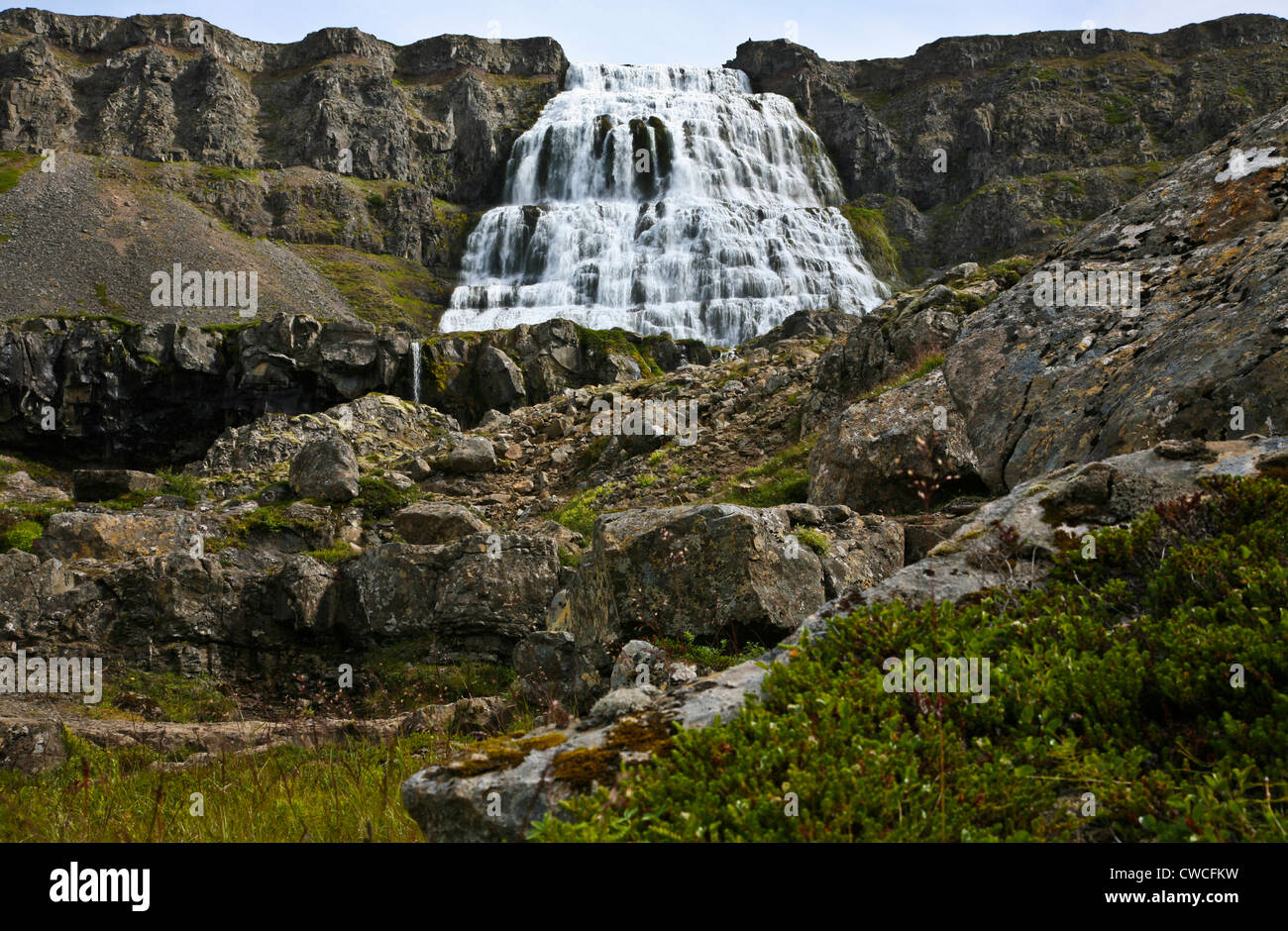 Dynjandi Wasserfälle Landschaft in den Westfjorden Islands, Europa, Wasserfälle, foss Sommer, FS 9,59 MB. 300 ppi, fallende Gewässer Stockfoto