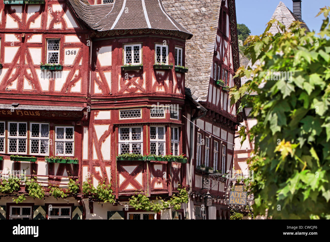 Historisches Fachwerkhaus in Bacharach im Mittelrheintal, Rheinland-Pfalz, Deutschland Stockfoto