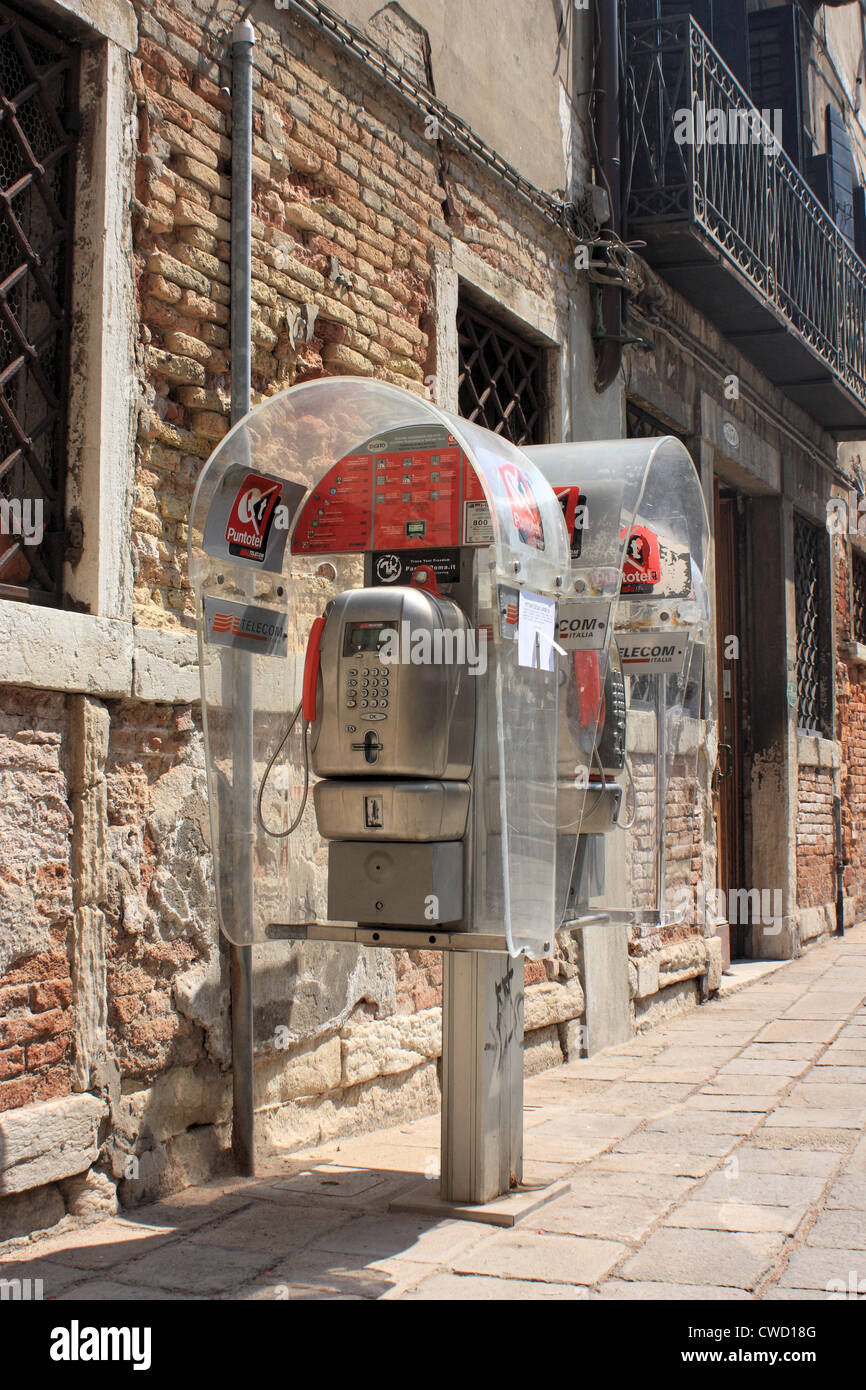 Öffentliche Telefonzelle - Puntotel Telecom Italia Italien Stockfoto