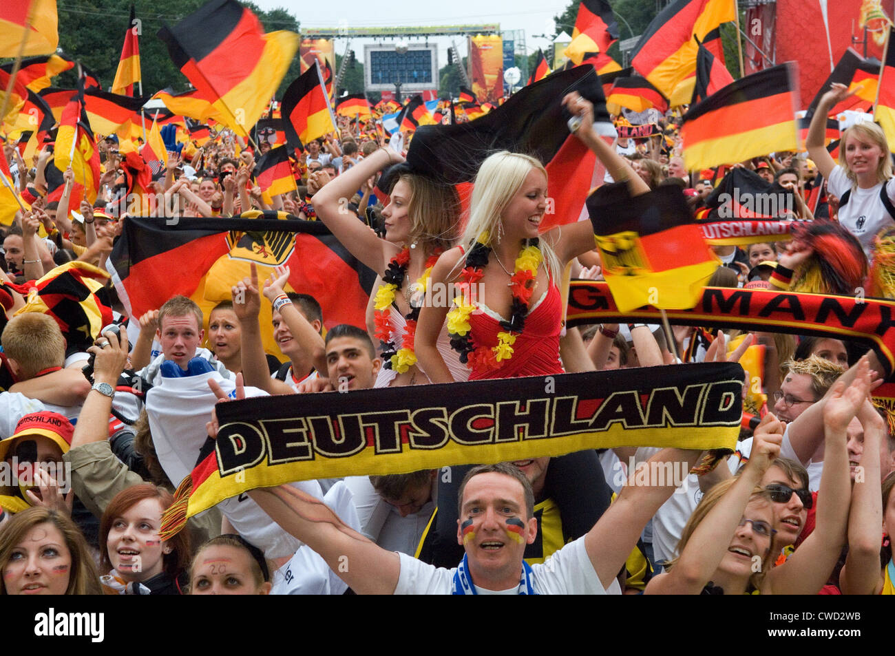 Deutsche Fußball-Fans für die FIFA WM 2006 Stockfoto