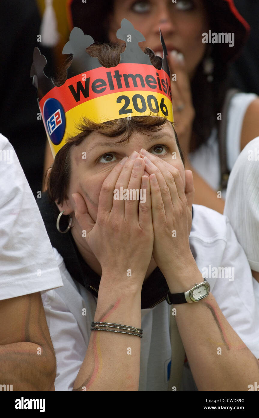 Deutschland in schwarz, rot und gold Fever, Berlin-Fan-Meile Stockfoto