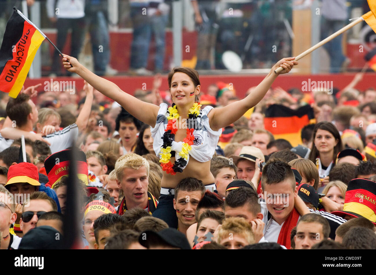 Deutschland in schwarz, rot und gold Fever, Berlin-Fan-Meile Stockfoto