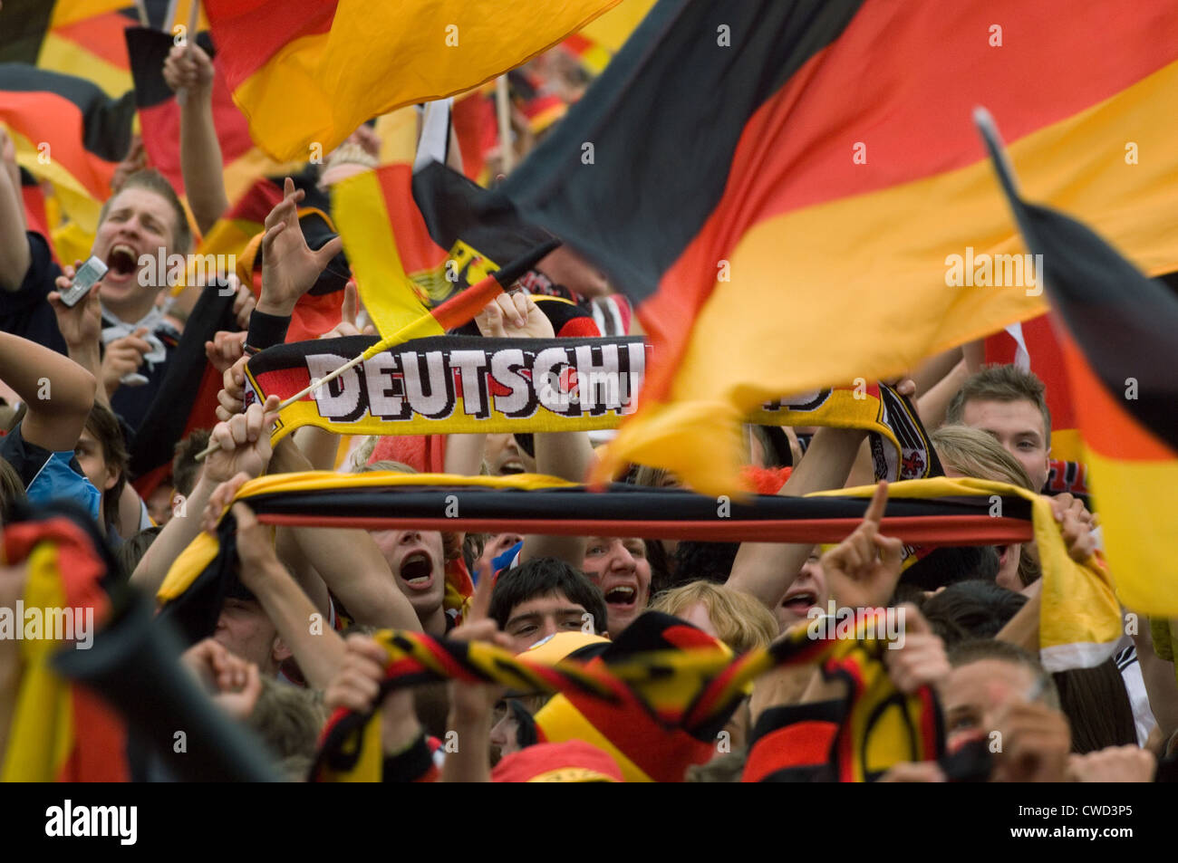Deutschland in schwarz, rot und gold Fever, Berlin-Fan-Meile Stockfoto