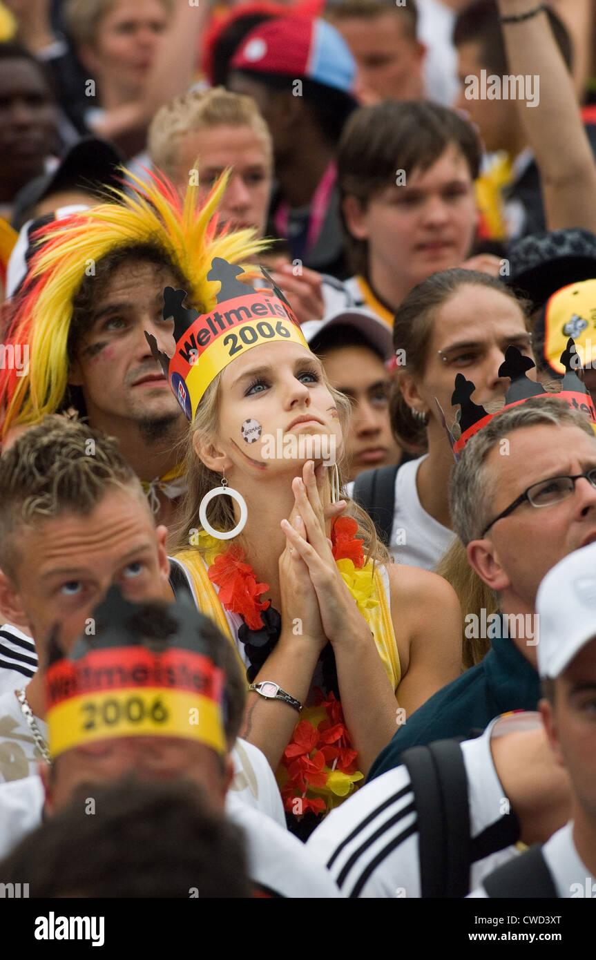 Deutschland in schwarz, rot und gold Fever, Berlin-Fan-Meile Stockfoto