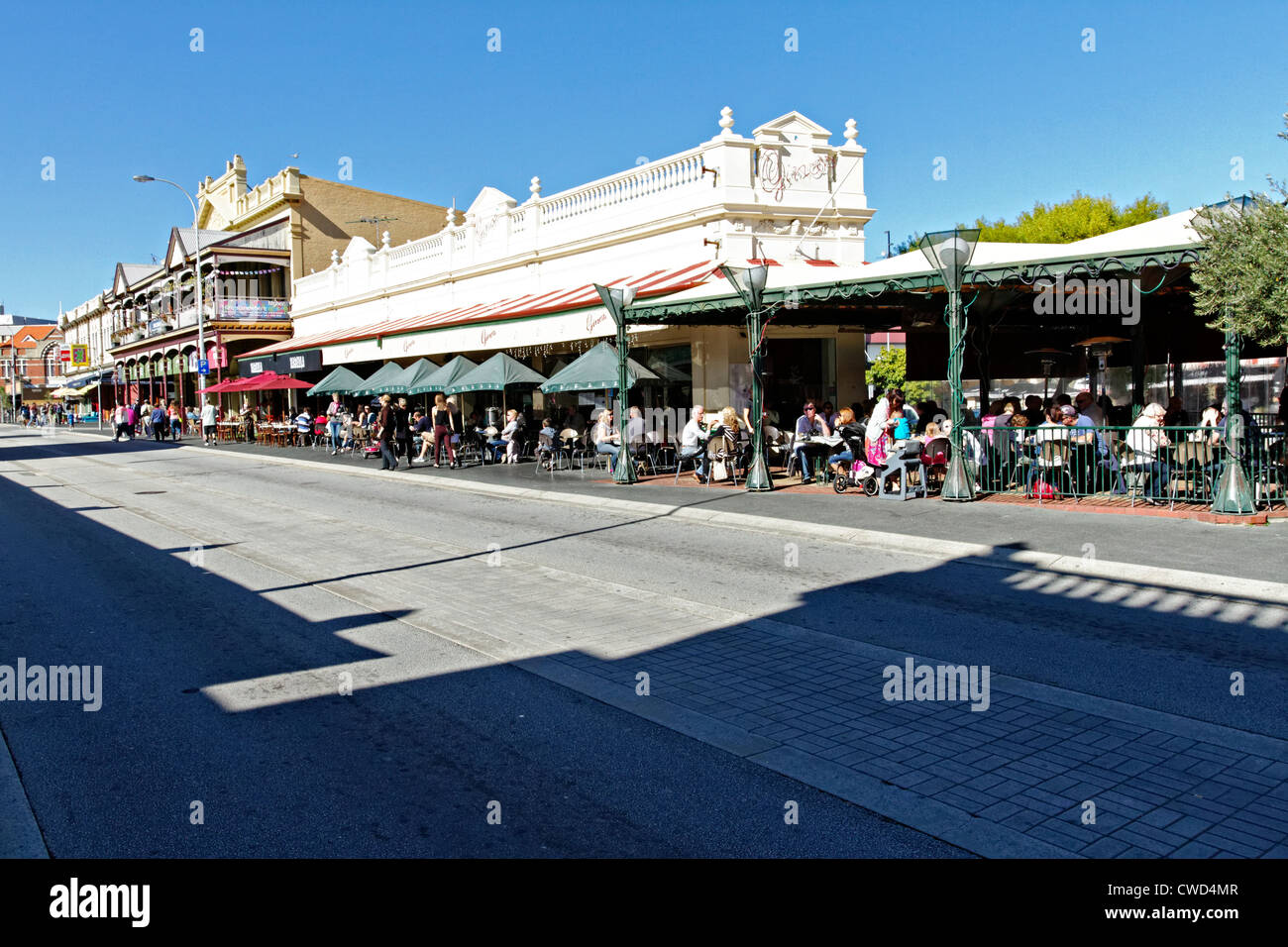 Cafe Bars entlang der Süd-Terrasse-Fremantle, Westaustralien Stockfoto