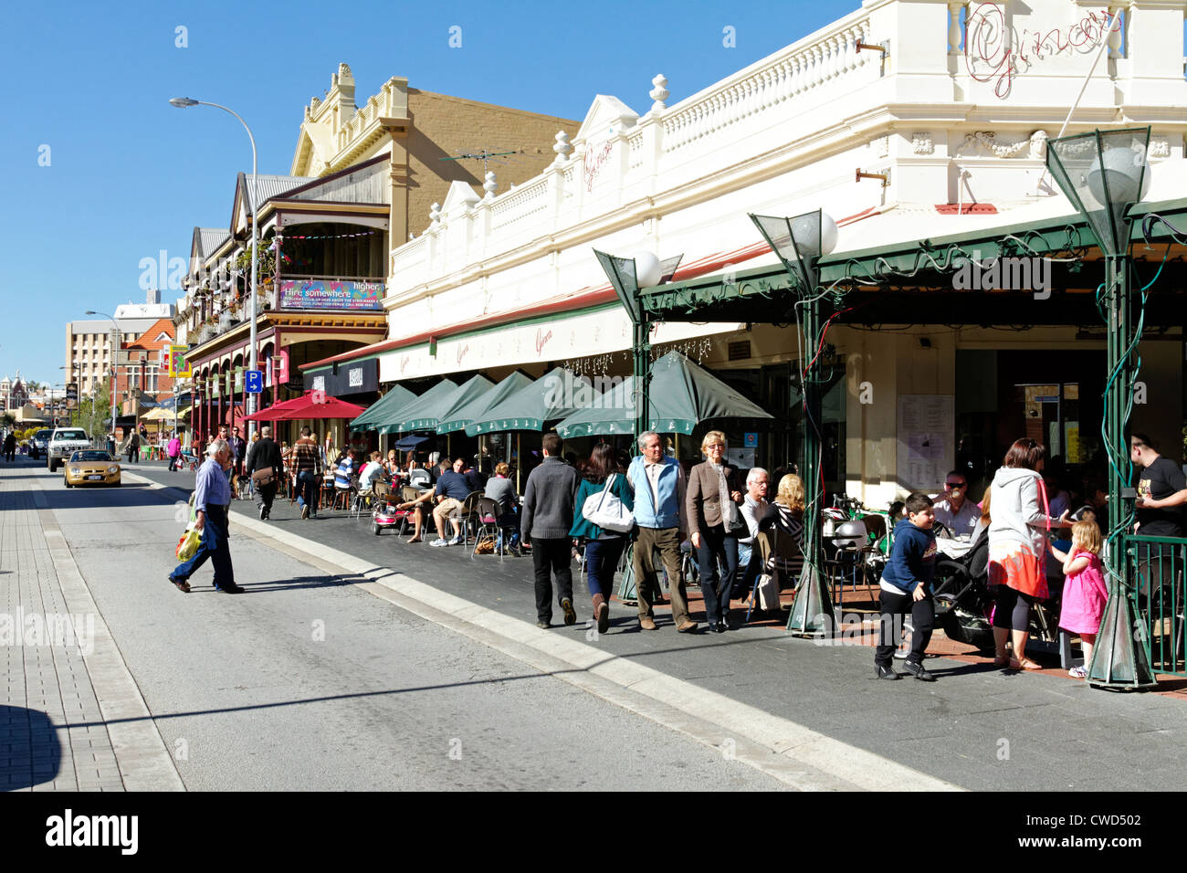 Cafe Bars entlang der Süd-Terrasse-Fremantle, Westaustralien Stockfoto