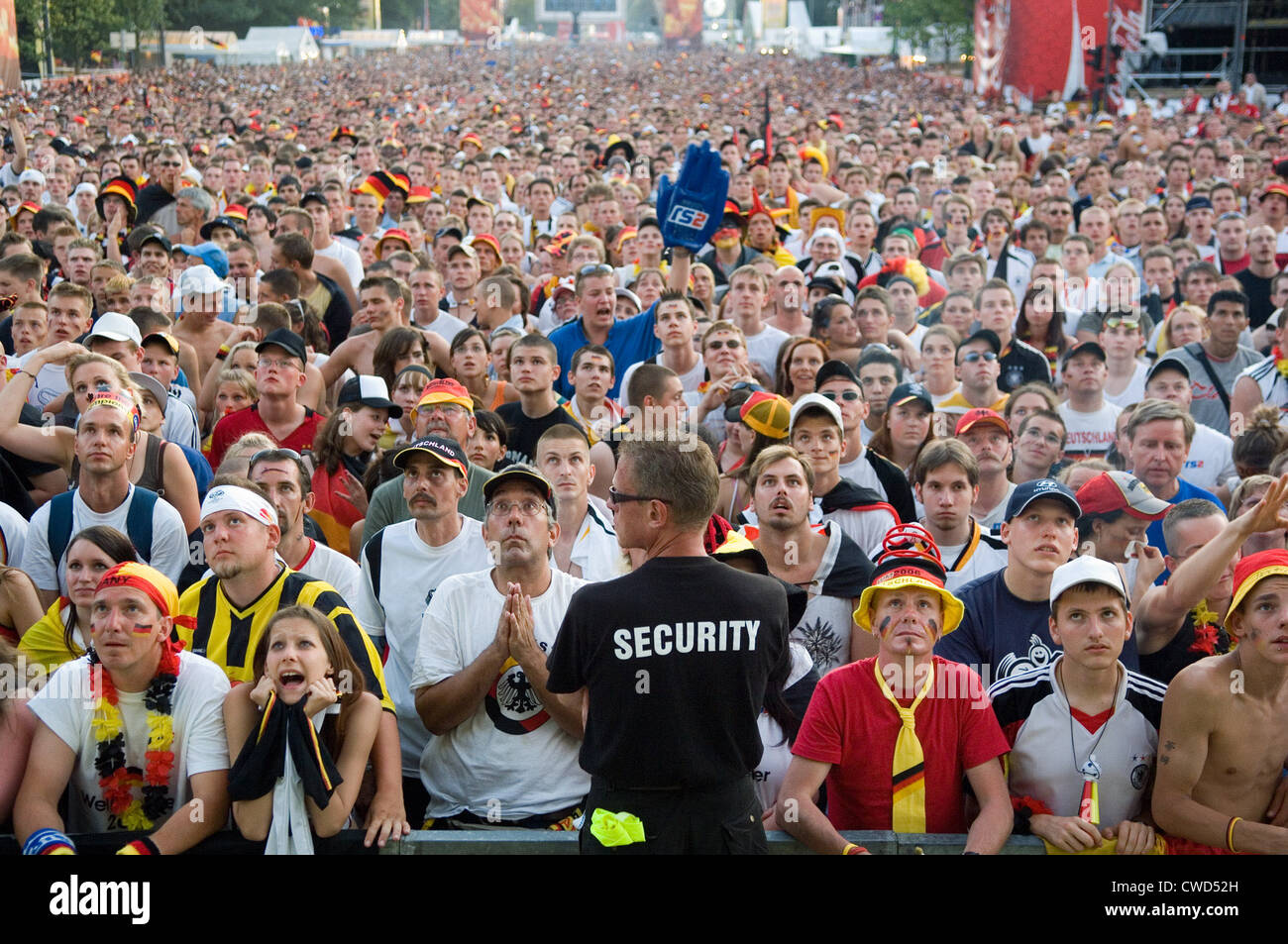 Deutschland in schwarz, rot und gold Fever, Berlin-Fan-Meile Stockfoto