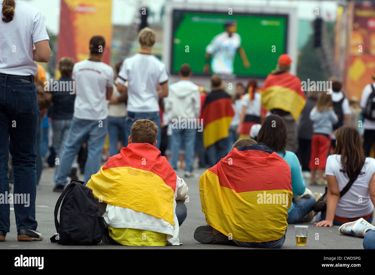 Deutschland in schwarz, rot und gold Fever, Berlin-Fan-Meile Stockfoto