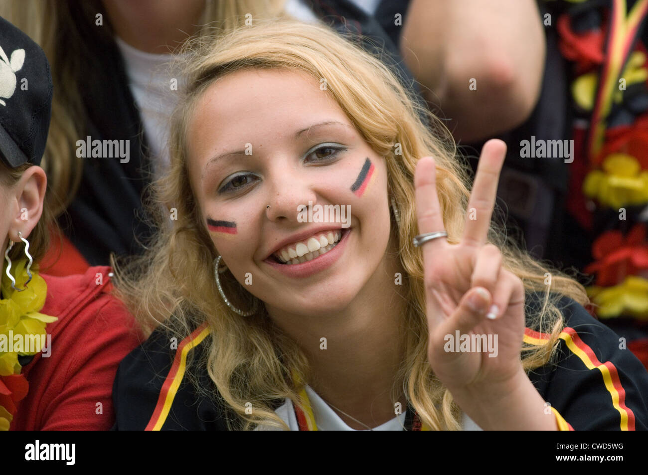 Deutschland in schwarz, rot und gold Fever, Berlin-Fan-Meile Stockfoto