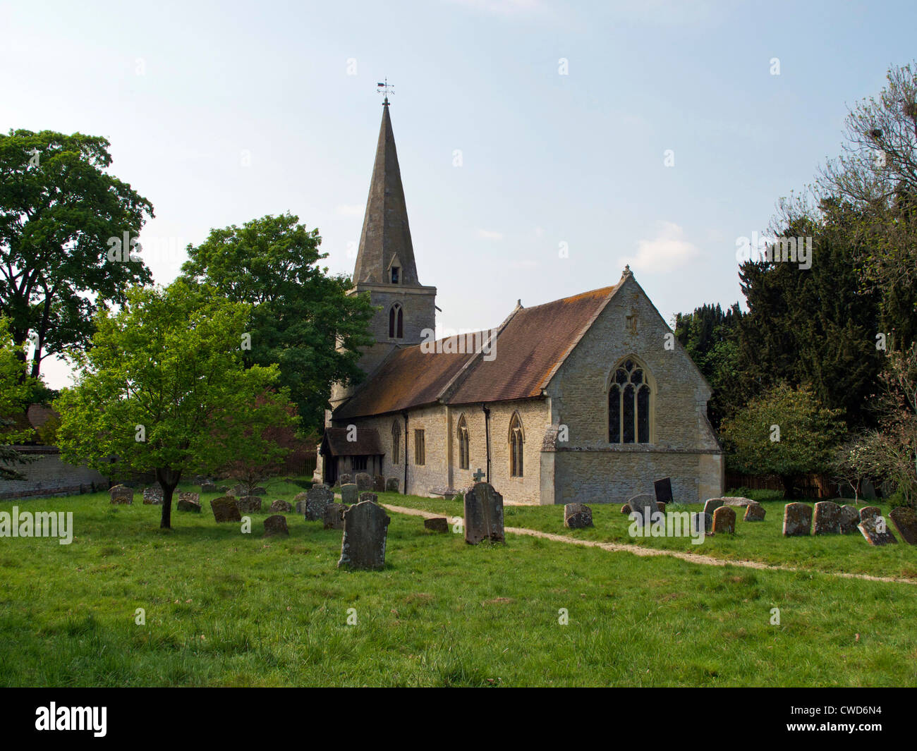 Die anglikanische Kirche von St. Giles, Newington, Oxfordshire. Stockfoto