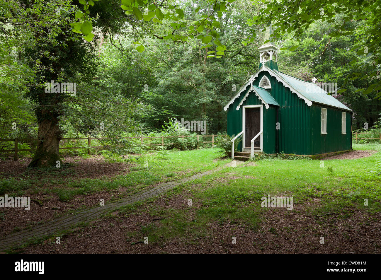 Oberen Itchen Benefizium Kirche "Kirche im Wald", eine eiserne Kirche aus dem Jahr 1883 für den gemeinen, Kohlenbrenner und Zigeuner Itinerents Bramdean gemeinsamen. Stockfoto