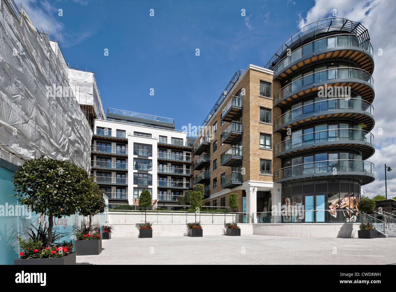 Luxuswohnungen Kew Bridge Road, London. Stockfoto