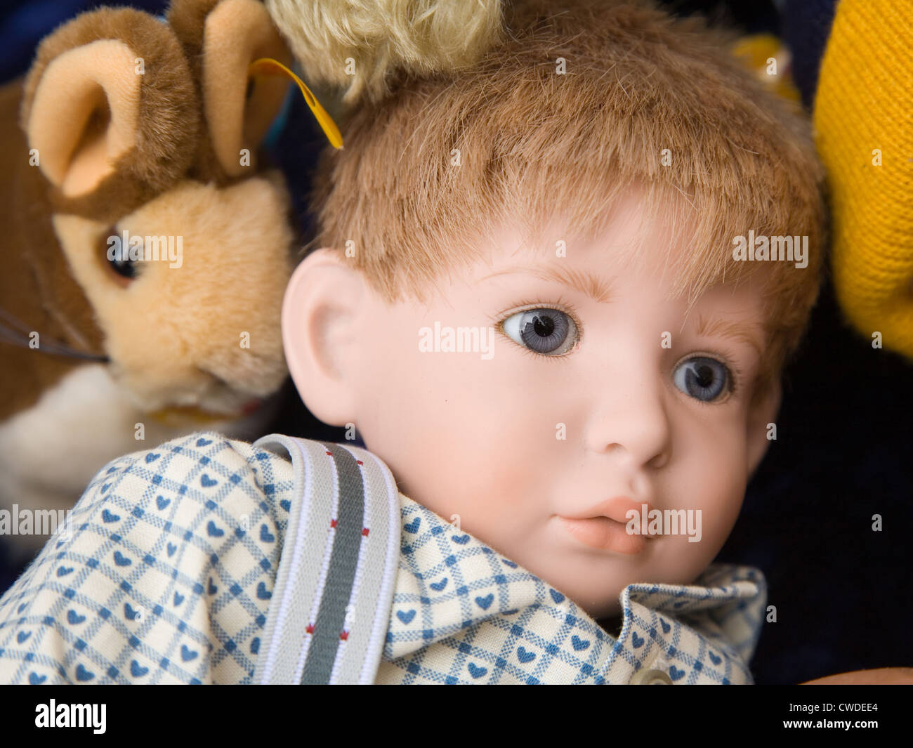 Riedlingen-Puppe auf einem Flohmarkt Stockfoto