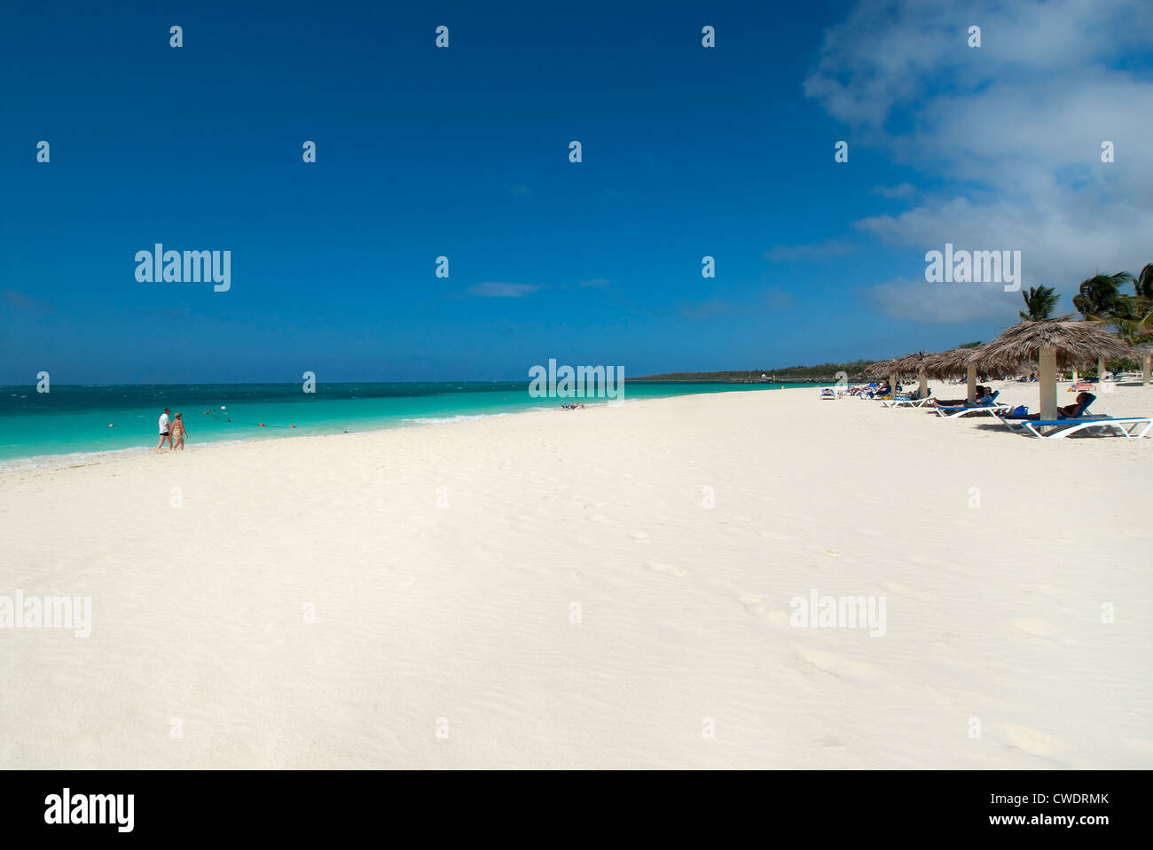 Strand in der Nähe von Hotel Sol Rio de Luna & Stuten, Guardalavaca, Holguin, Kuba Stockfoto
