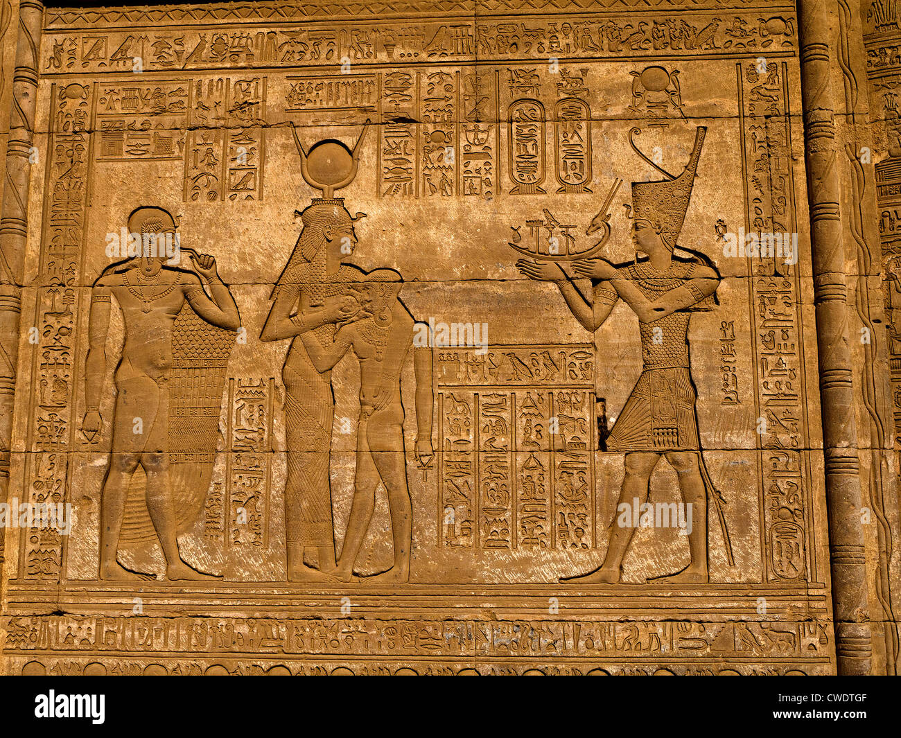 Tempel von Denderah in der Nähe von Luxor gewidmet Hathor wurde eine Graeco-römischen Website von Königin Cleopatra, berühmt für seine Tierkreis verwendet Stockfoto