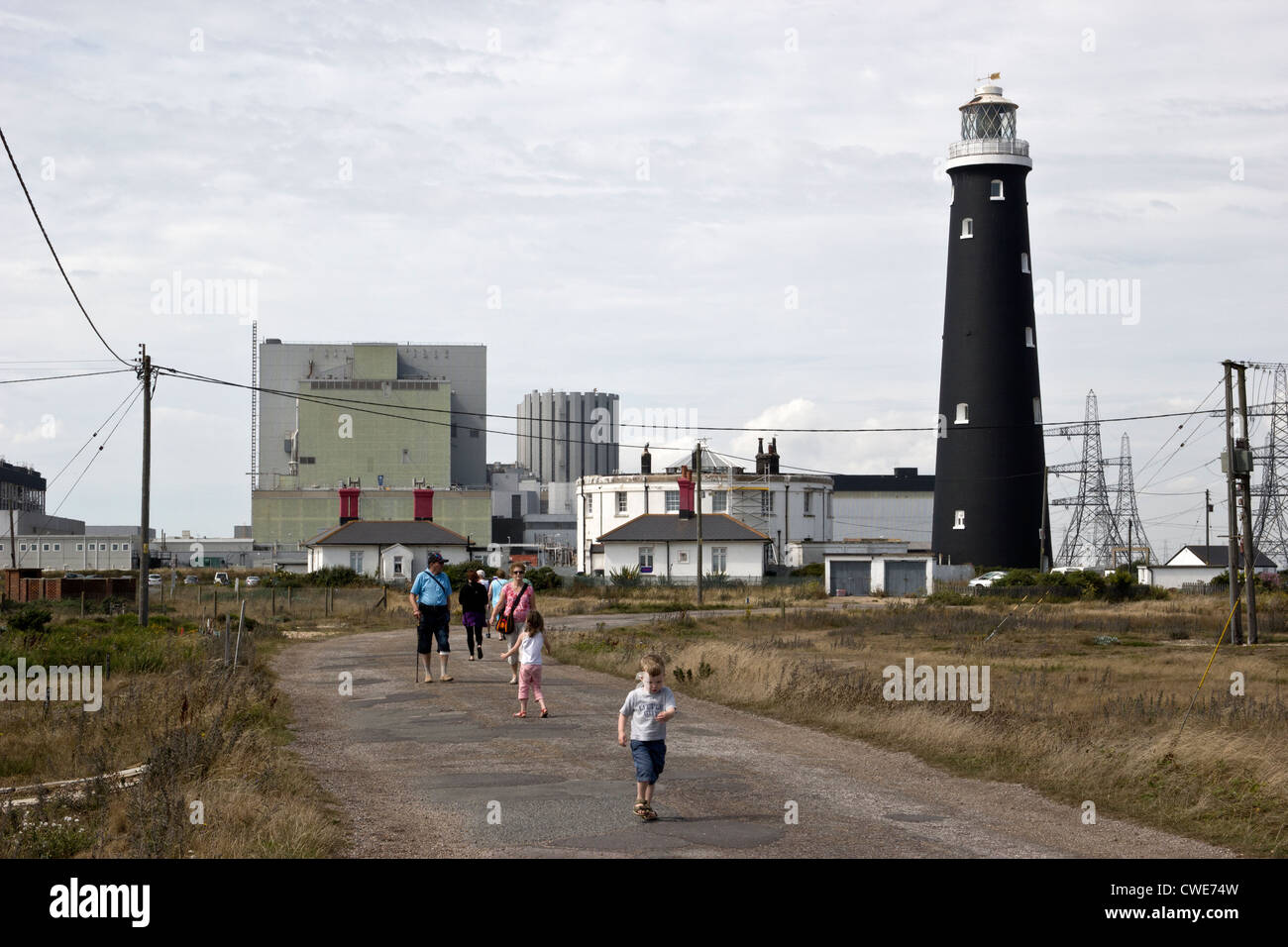 Kernkraftwerk Dungeness und alte Leuchtturm Kent England UK Stockfoto