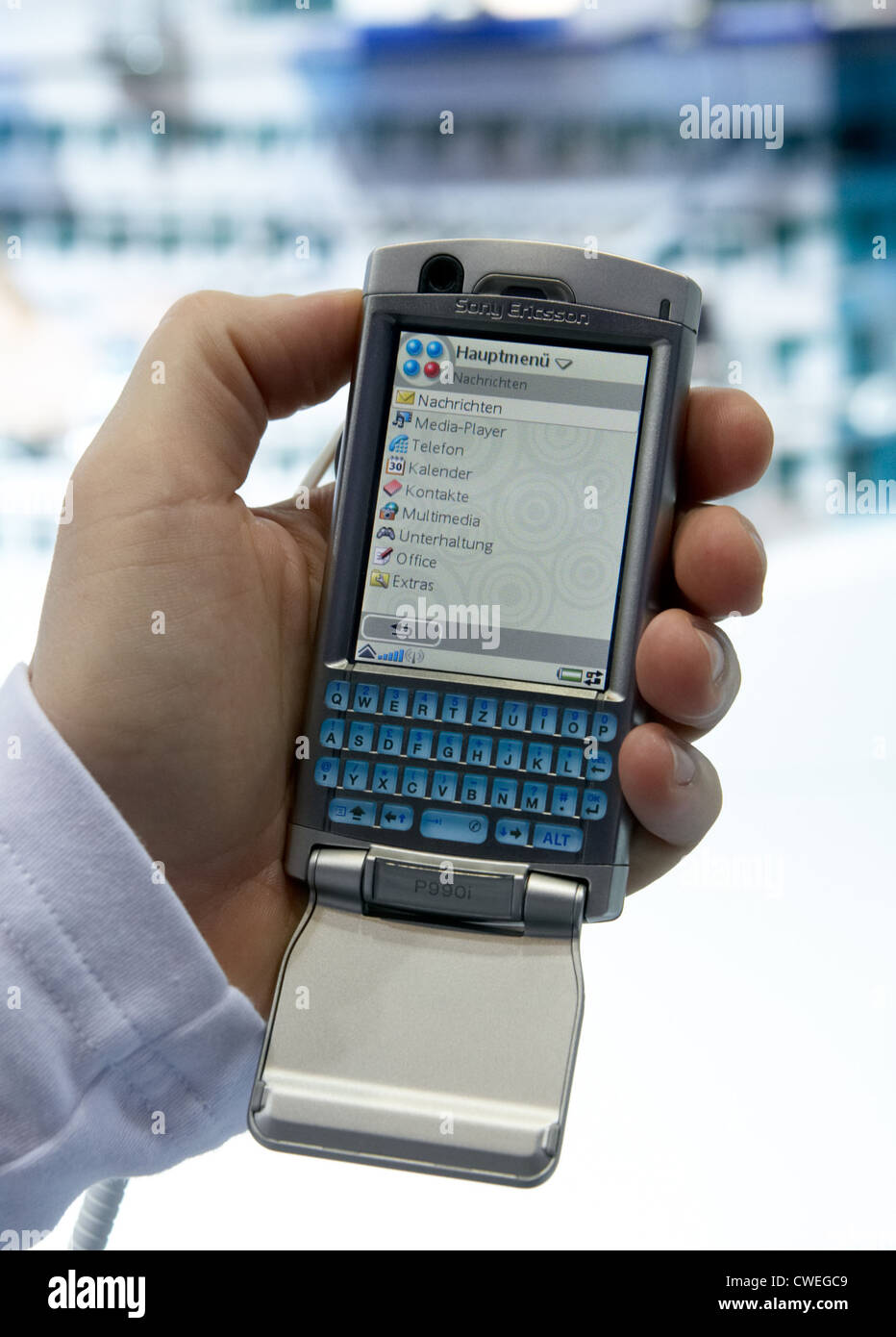 Das Smartphone von Sony Ericsson P990i Stockfoto