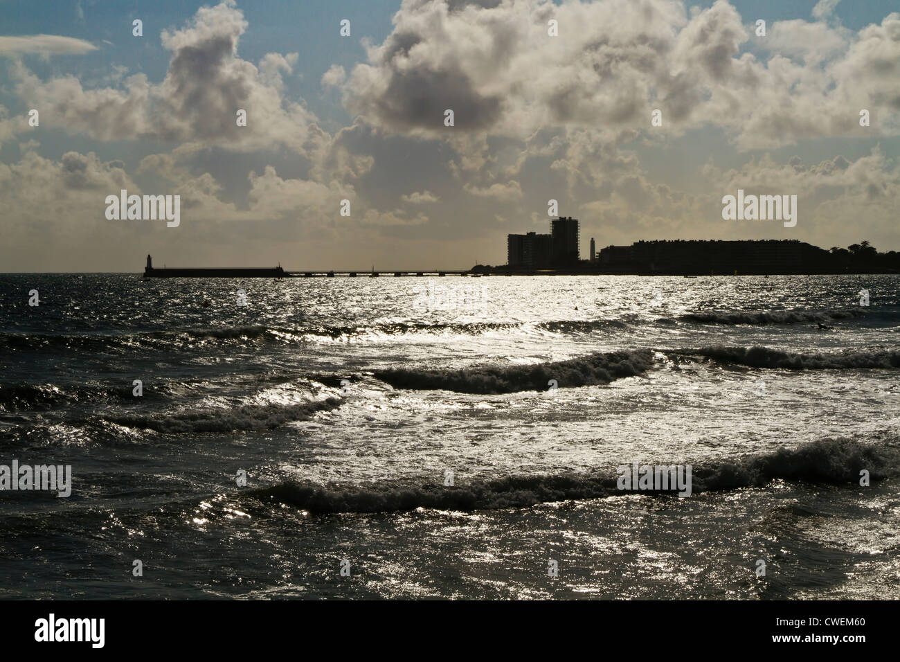 Sonnenlicht auf den Atlantik, Frankreich. Stockfoto
