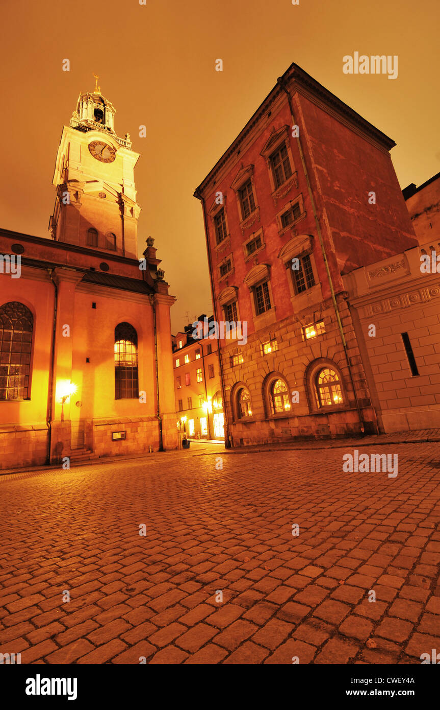 Nachtansicht der Architektur des 17. Jahrhunderts in Riddarholmen (The Knights-Insel), eine kleine Insel Teil von Gamla Stan, die Altstadt in Stockfoto