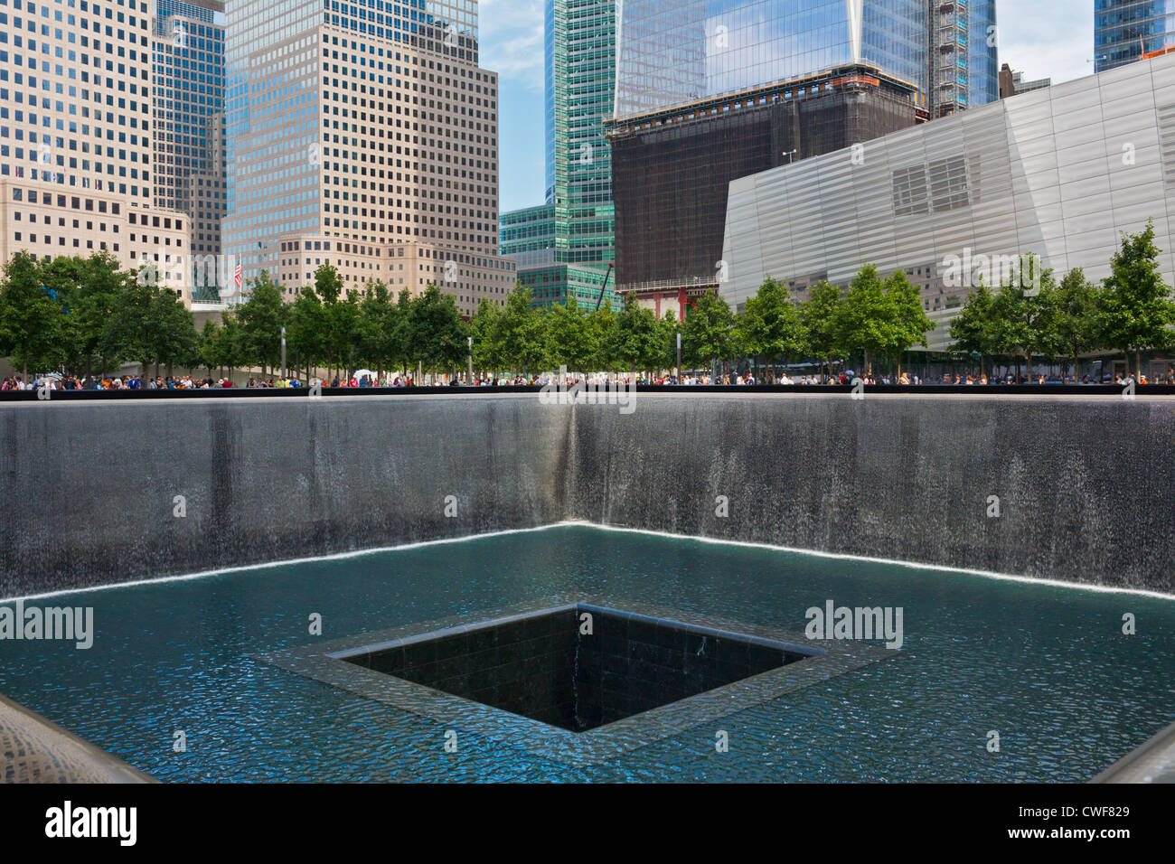 Das National September 11 Memorial in New York City, entworfen von Arad und Walker, am 10. Jahrestag der Anschläge eröffnet Stockfoto