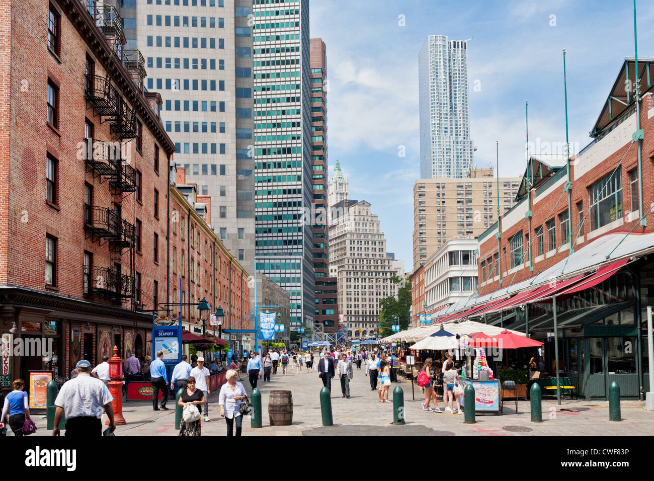 South Street Seaport, Schermerhorn Zeile auf der linken Seite, senken Sie Manhattan, New York City Stockfoto