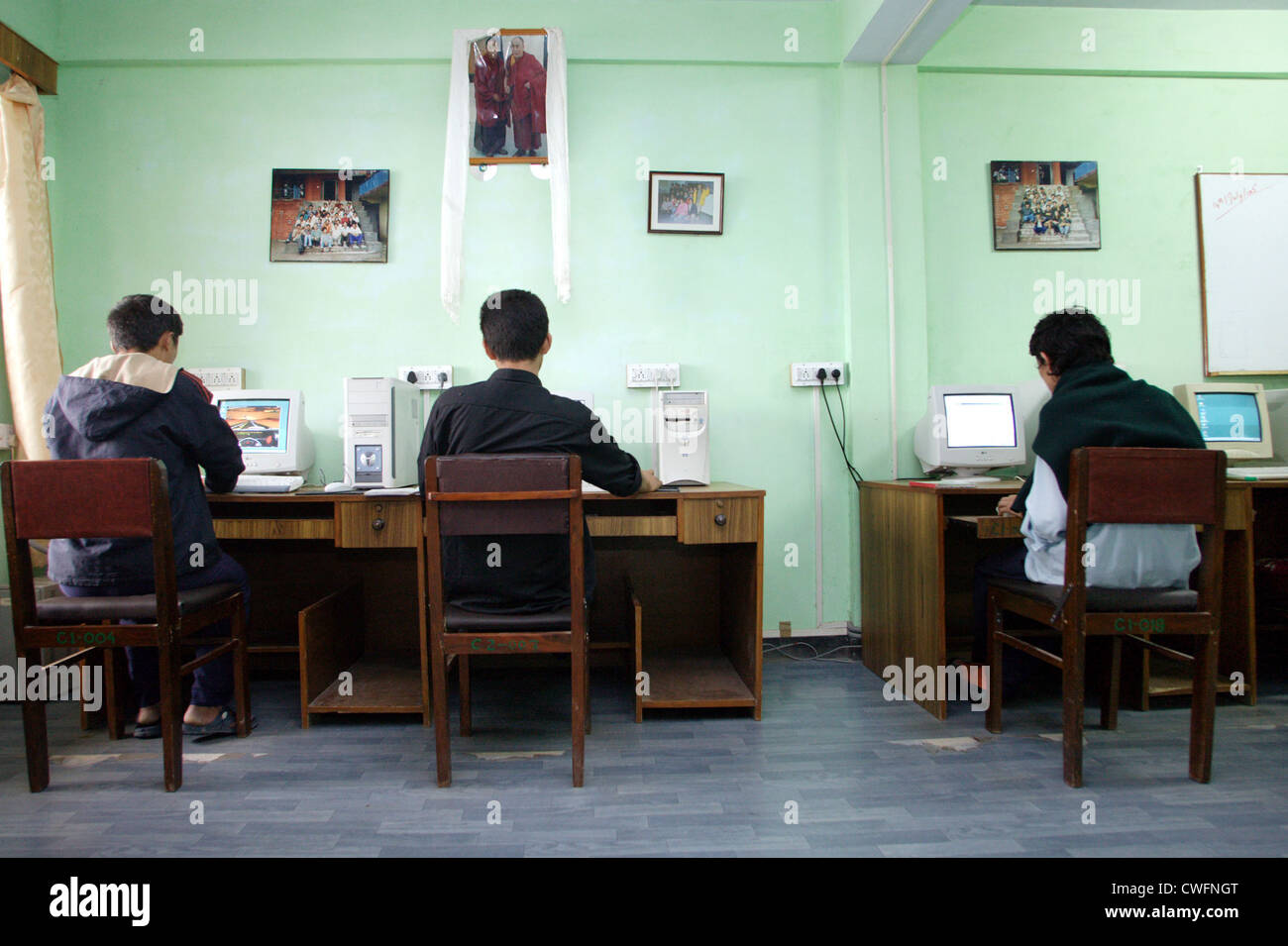 Tibeter im exil -Fotos und -Bildmaterial in hoher Auflösung – Alamy