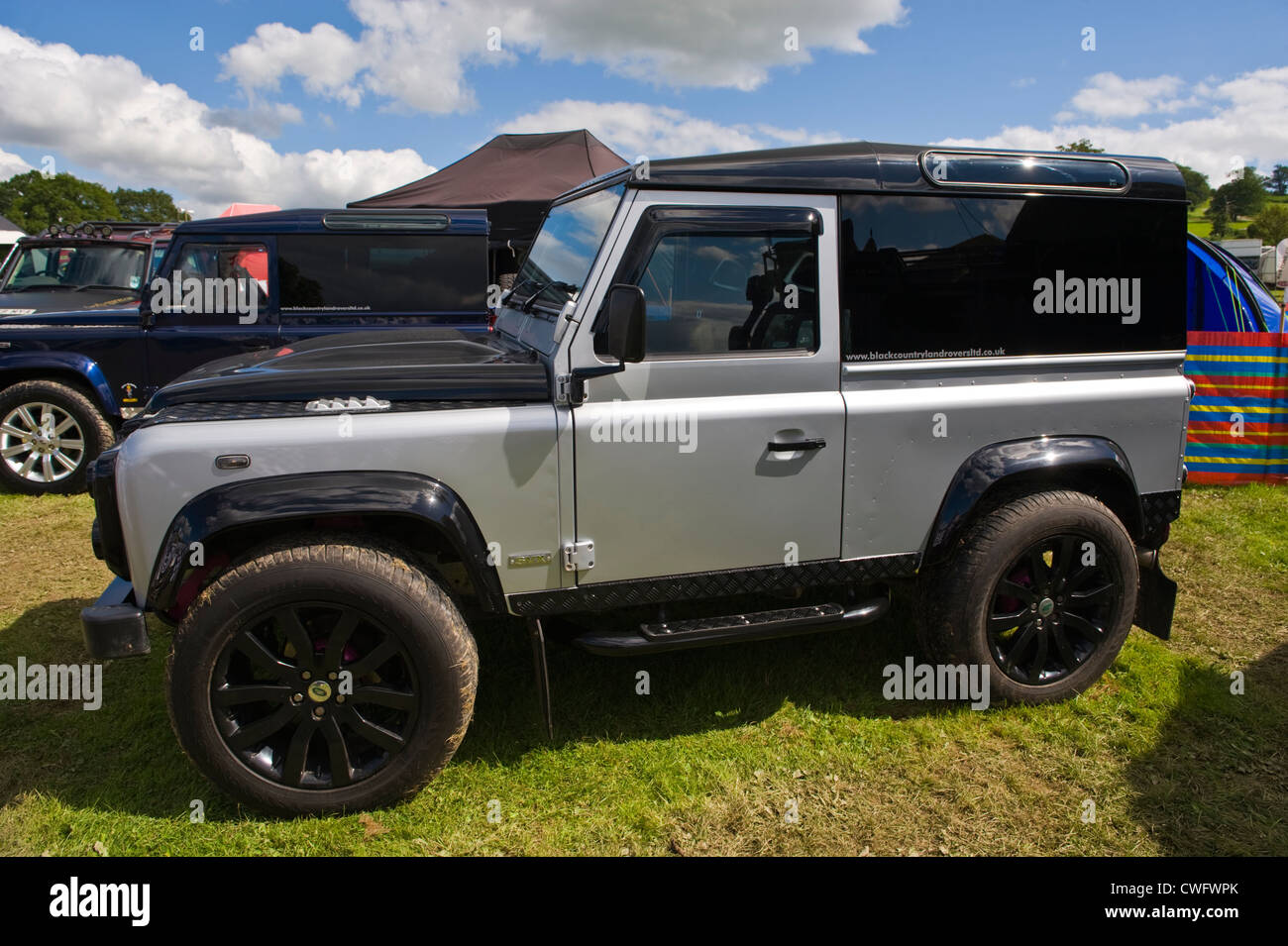 Individuelle 4 x 4 Land Rover Defender SVX bei jährlichen Eastnor Land Rover zeigen Herefordshire England UK Stockfoto