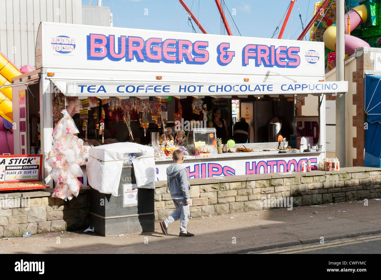 Whitby - North Yorkshire einen Burger und Chip Stand während der Regatta Stockfoto