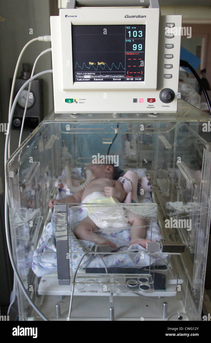 Kinderklinik der medizinischen Universität Notfall Neugeborenen Stockfoto