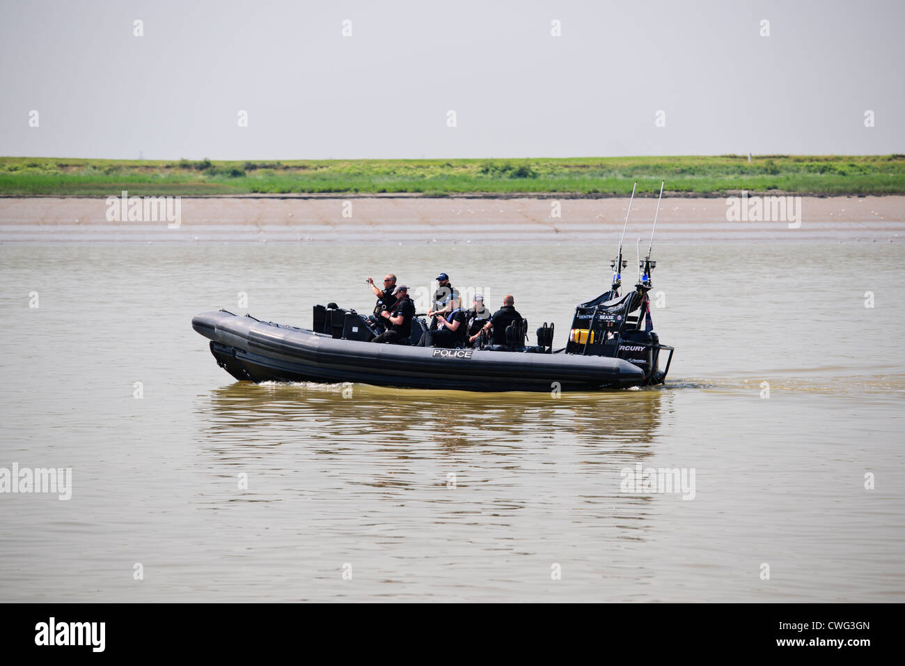 London Thames River Police, patrouillieren Themse vor Beginn der Olympischen Spiele 2012, London England Stockfoto