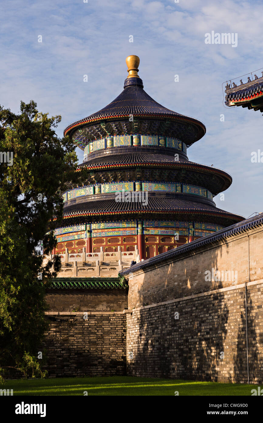 Blick auf den Tempel des Himmels von der Nordseite im Sommer in Peking, China Stockfoto