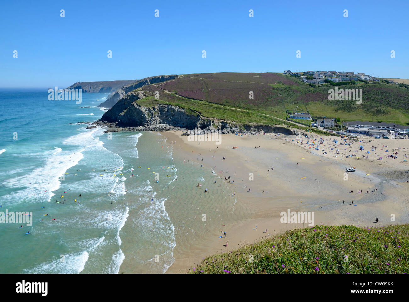 Porthtowan Strand, Cornwall, UK, gesehen von der South West Coast path Stockfoto