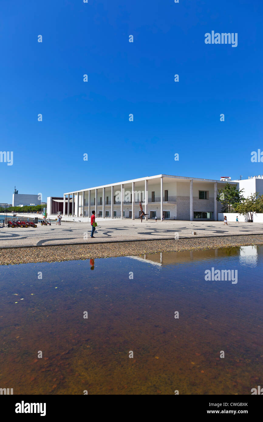 Portugiesische Pavillon (Pavilhão de Portugal) im Park der Nationen (Parque Das Nações), Lissabon. Von Álvaro de Siza Vieira projiziert. Stockfoto