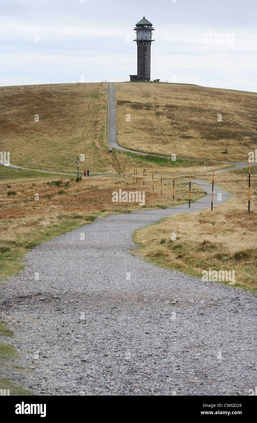 Baden-Württemberg, Wandern auf dem Feldberg in Richtung der alten Fernsehturm Stockfoto