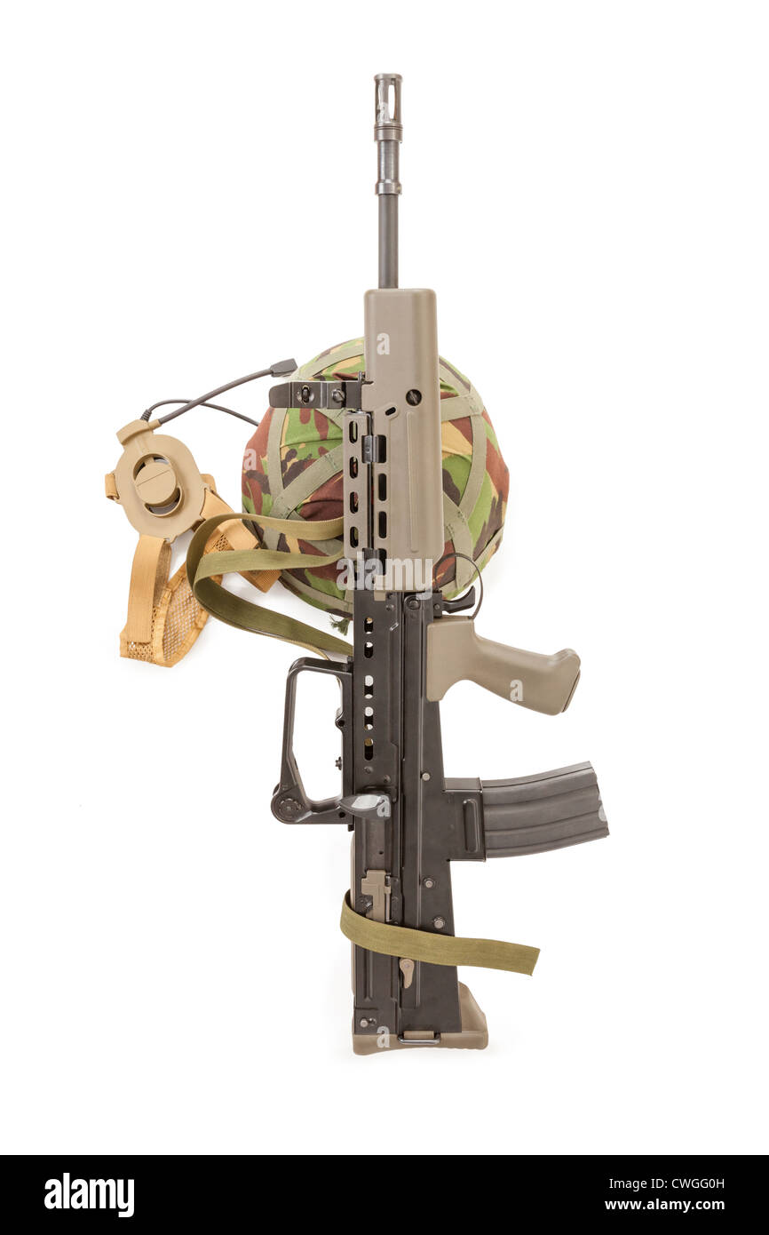 Maschinengewehr auf weißem Hintergrund Stockfoto