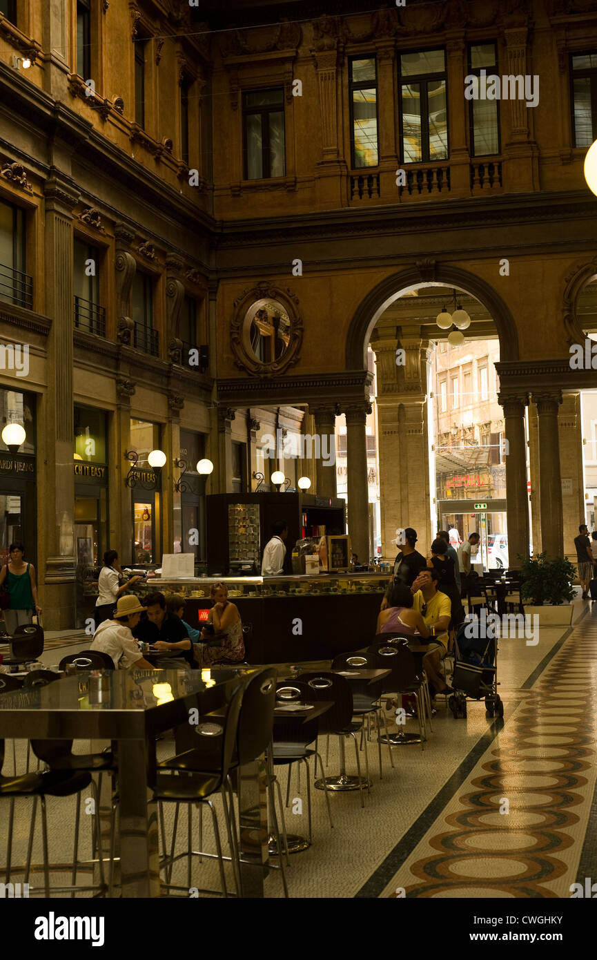 Rom, Italien - Galleria Alberto Sordi Stockfoto