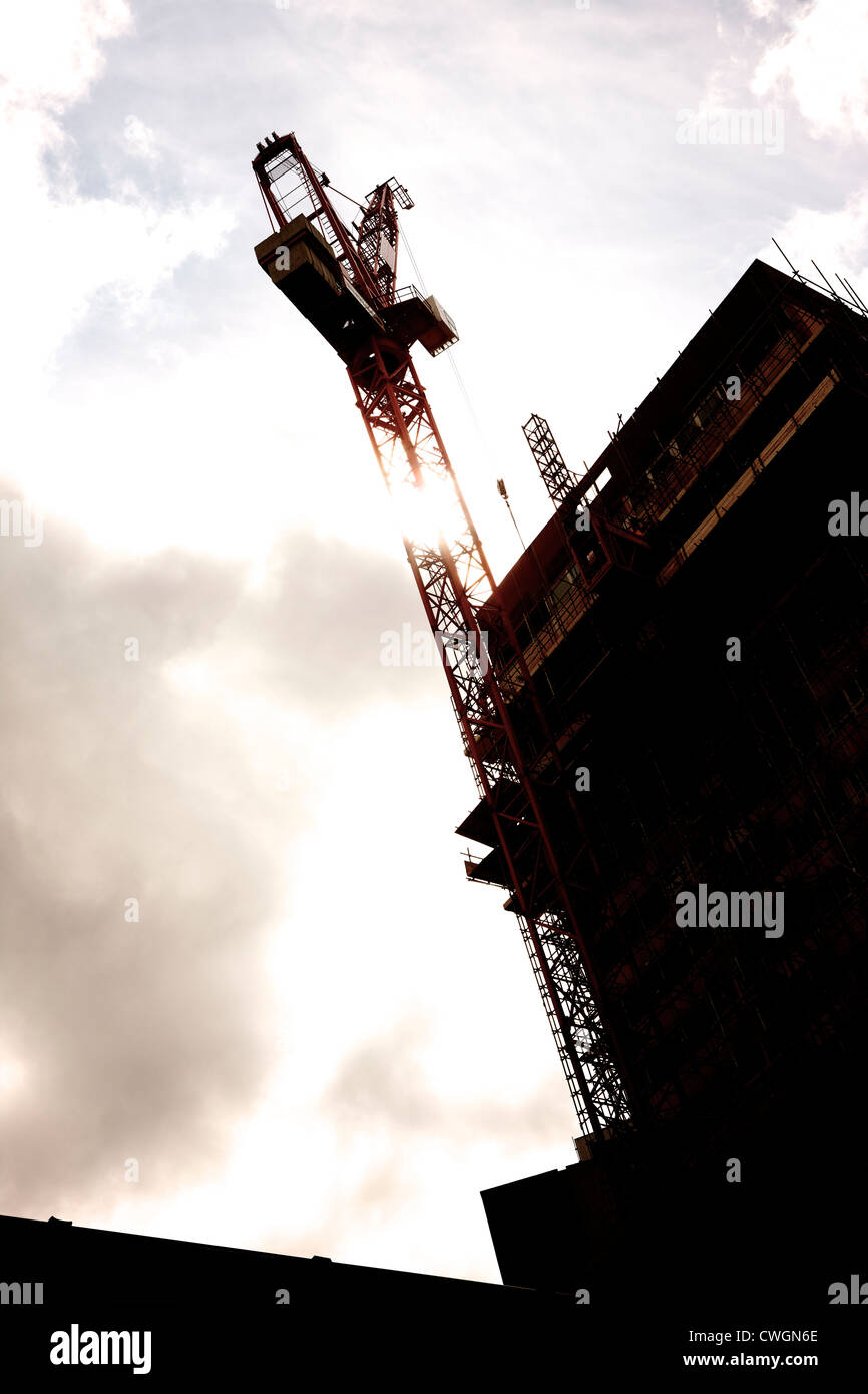 Baukran über Stephensons Turm Birmingham Stockfoto