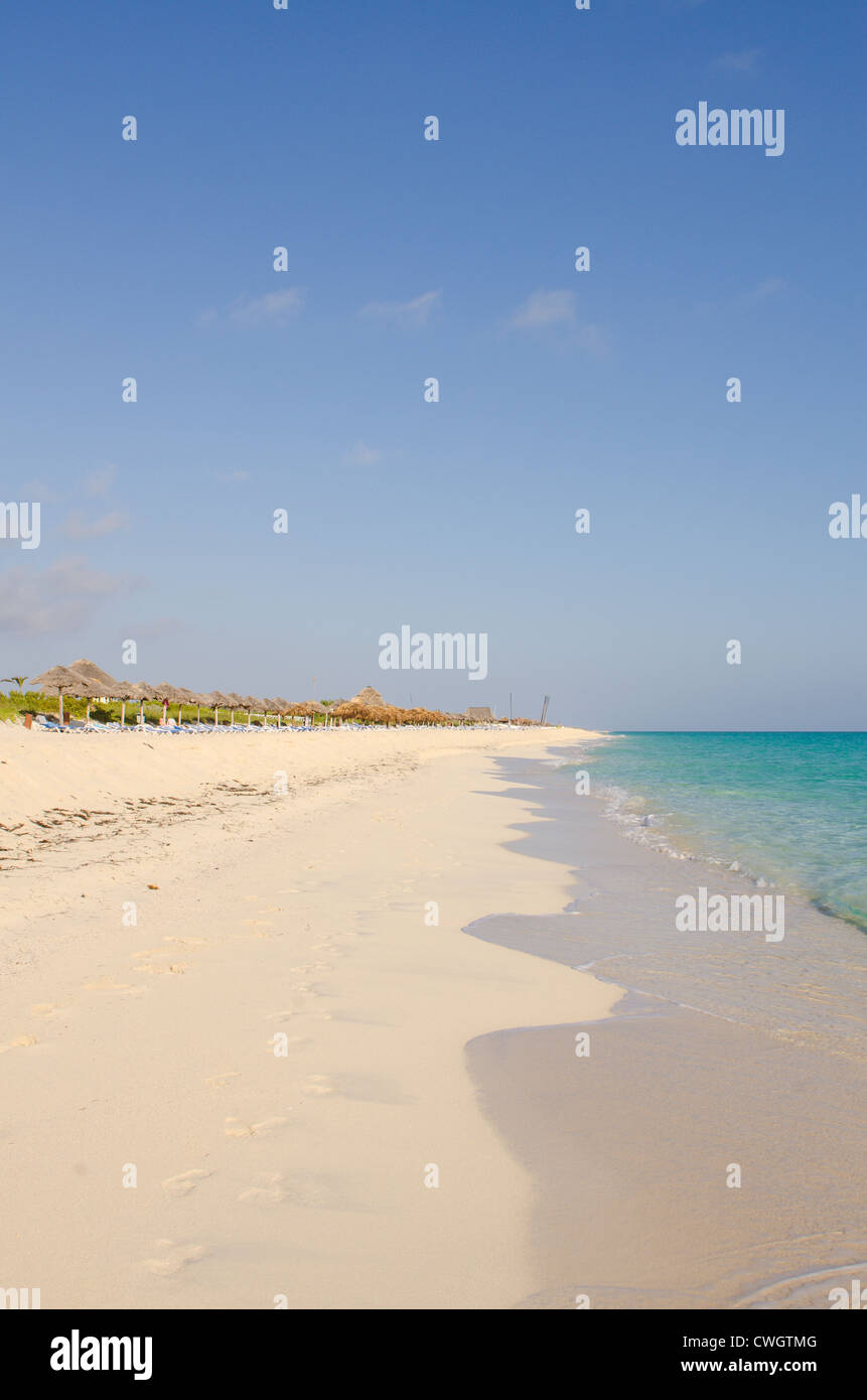 Der Strand von Sol Cayo Santa Maria Resort, Cayo Santa Maria, Kuba. Stockfoto