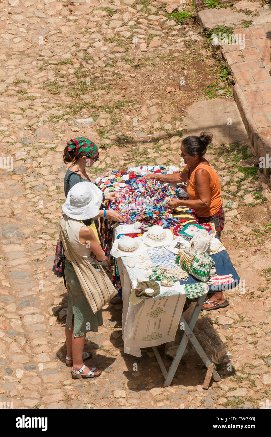 Anbieter am Markt, Trinidad, Kuba, UNESCO-Weltkulturerbe. Stockfoto