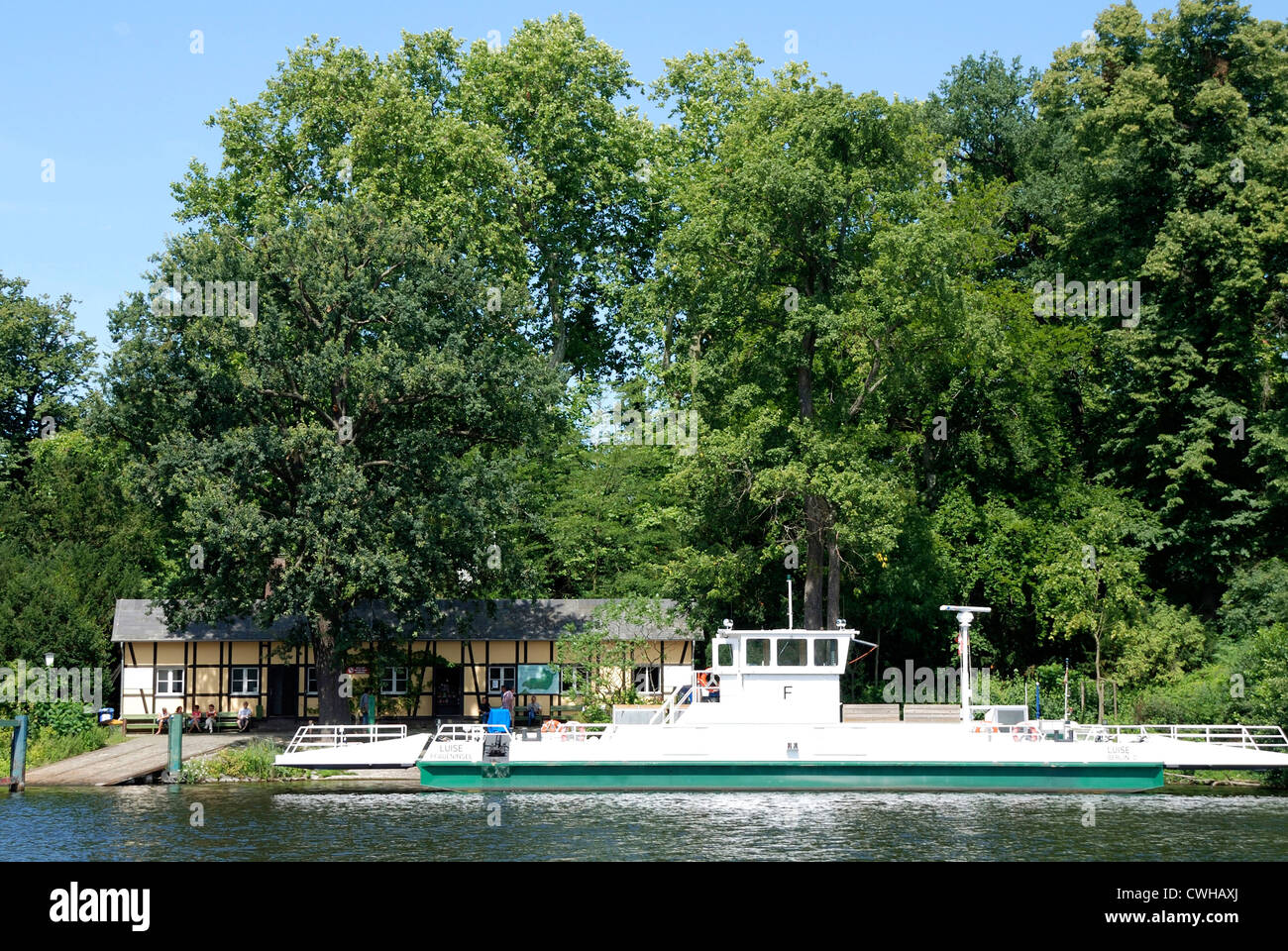 Fährhaus auf der Pfaueninsel in Berlin. Stockfoto