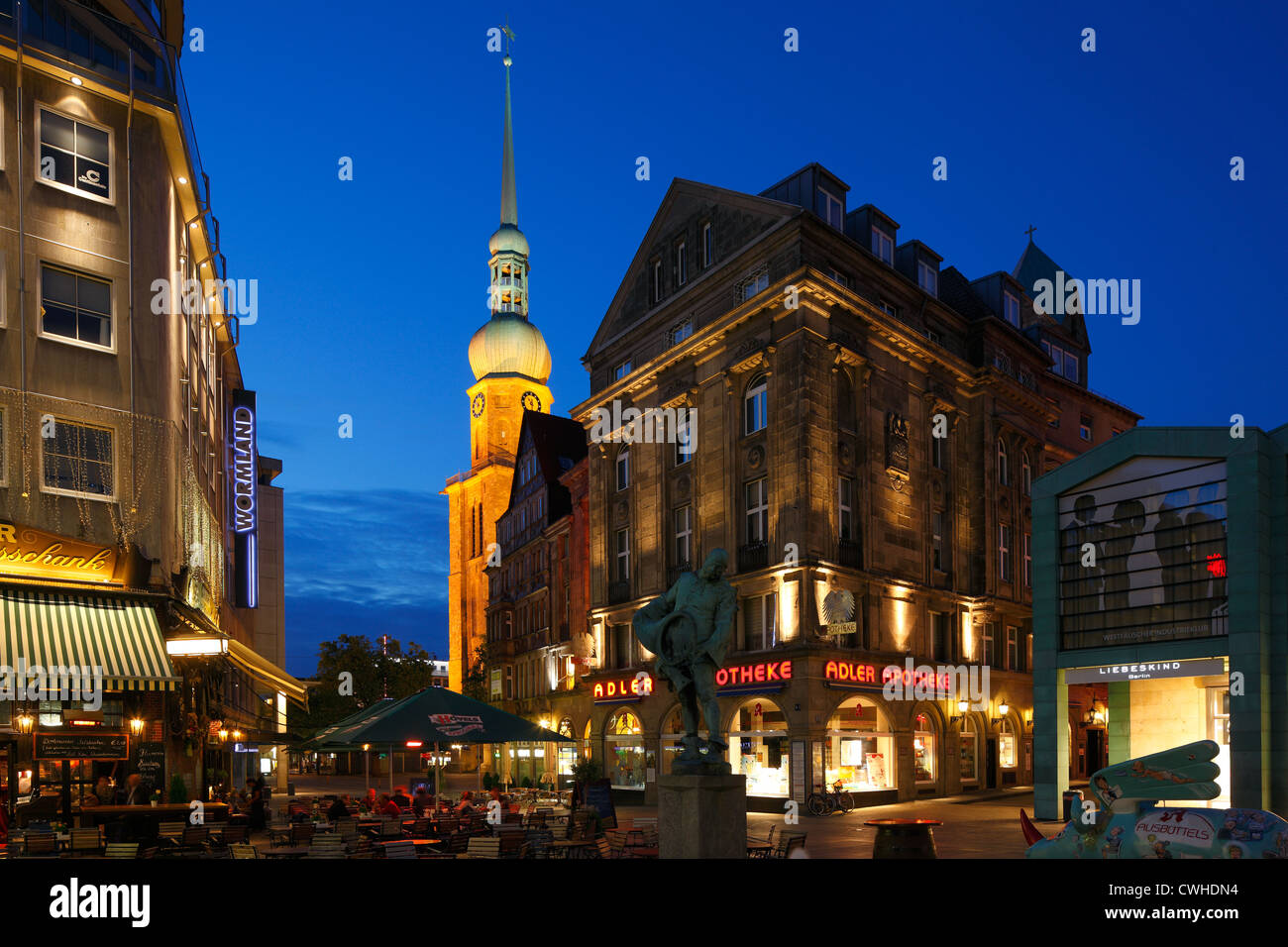 Alter Markt in Dortmund, Ruhrgebiet, Nordrhein-Westfalen, werden, Blaeserbrunnen, Reinoldikirche, Adler-Apotheke Stockfoto