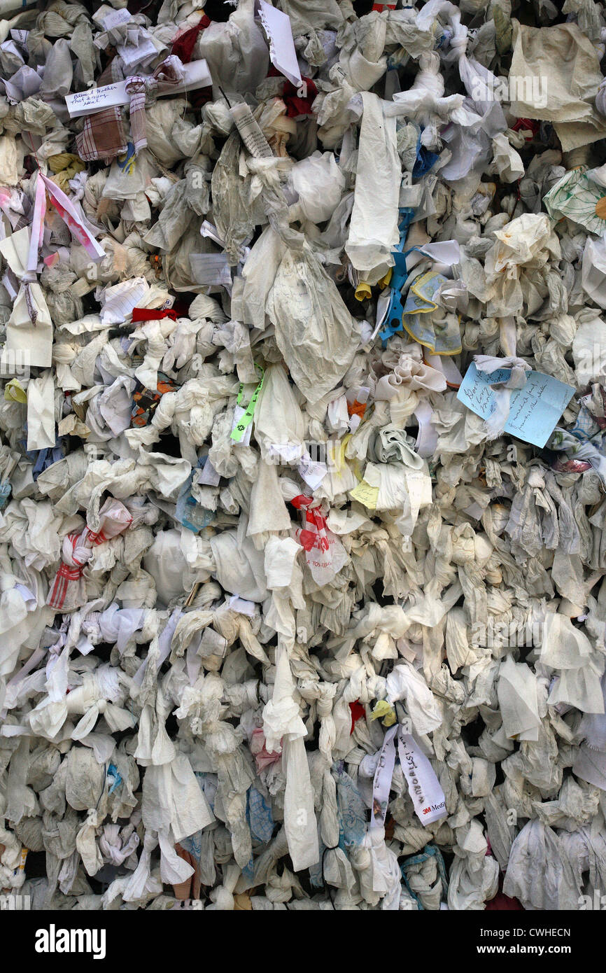 Ephesus, unzählige Schleifen an der Wand des Hauses der Jungfrau Maria Stockfoto