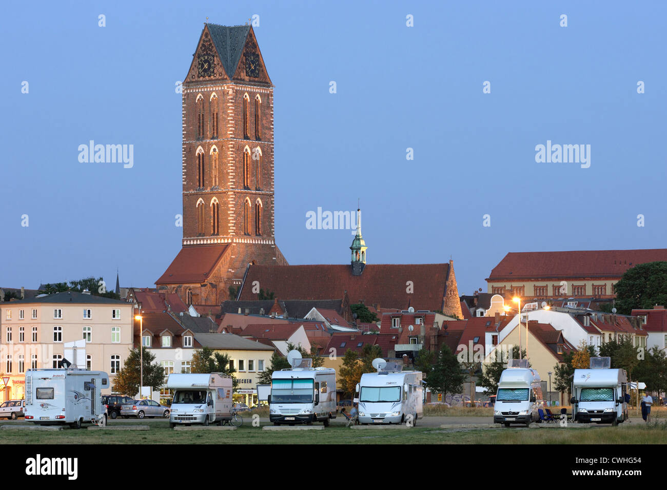 Wismar, Stadtansicht mit Kirche der Heiligen Maria Stockfoto