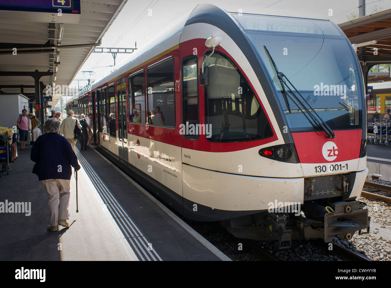 Schweizer s-Bahn in Brienz Bahnhof verbindet Luzern mit Interlaken Stockfoto