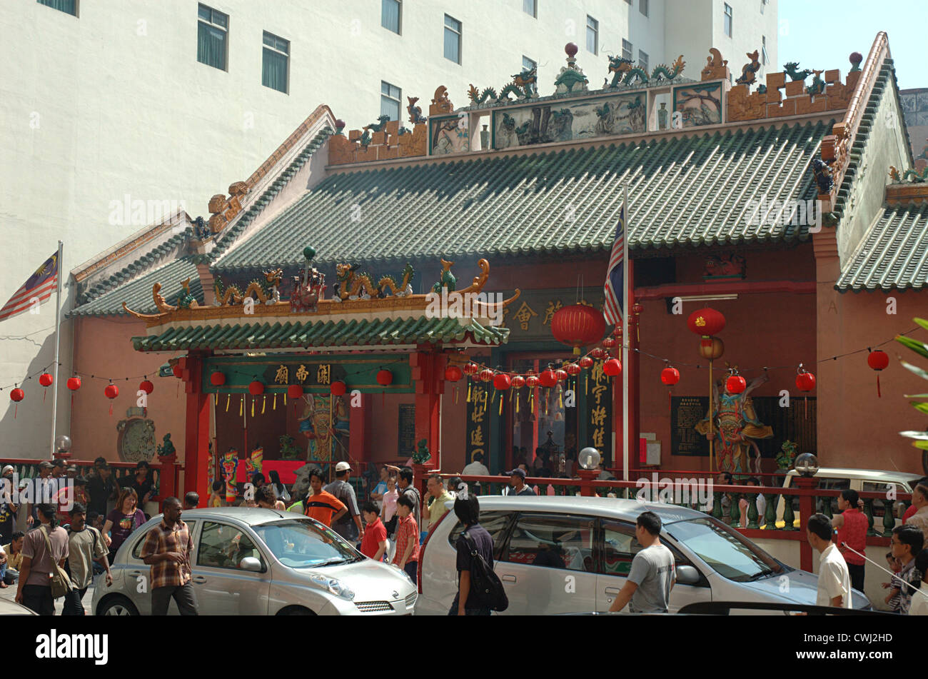 Temple Kuan Ti / Kwan Ti / Guan Di / Guan Yu mit Dekorationen für Chinese New Year. Jalan Tun h.s. Lee, Kuala Lumpur, Buchladen Stockfoto