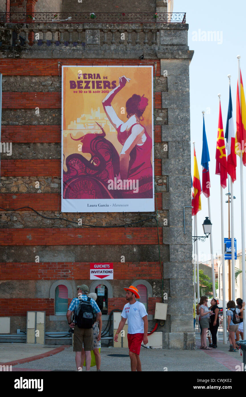 Ein Plakat für die 2012 Beziers Feria an der Wand von der Stierkampfarena. Stockfoto