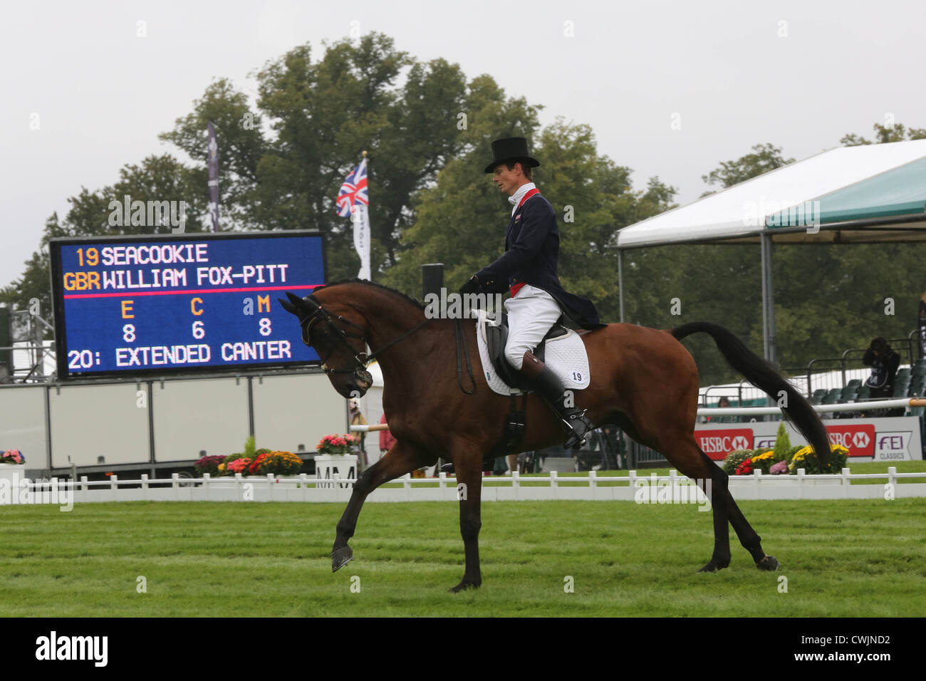 30.8.2012 land Rover Burghley Horse Trials. William Fox-Pitt nimmt seine Dressur Test auf Seacookie Stockfoto