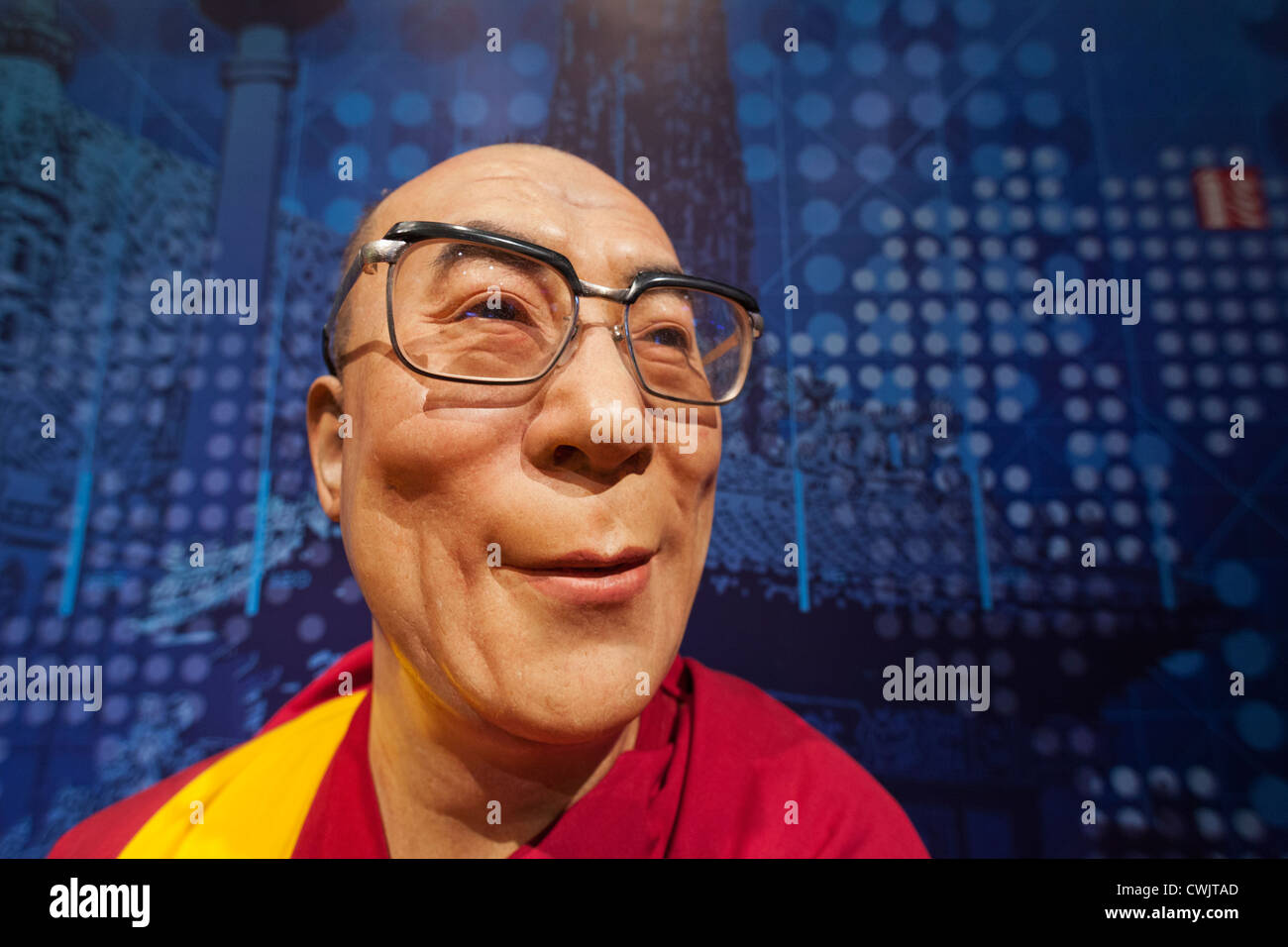England, London, Madame Tussauds, Waxwork Anzeige des Dalai Lama Stockfoto