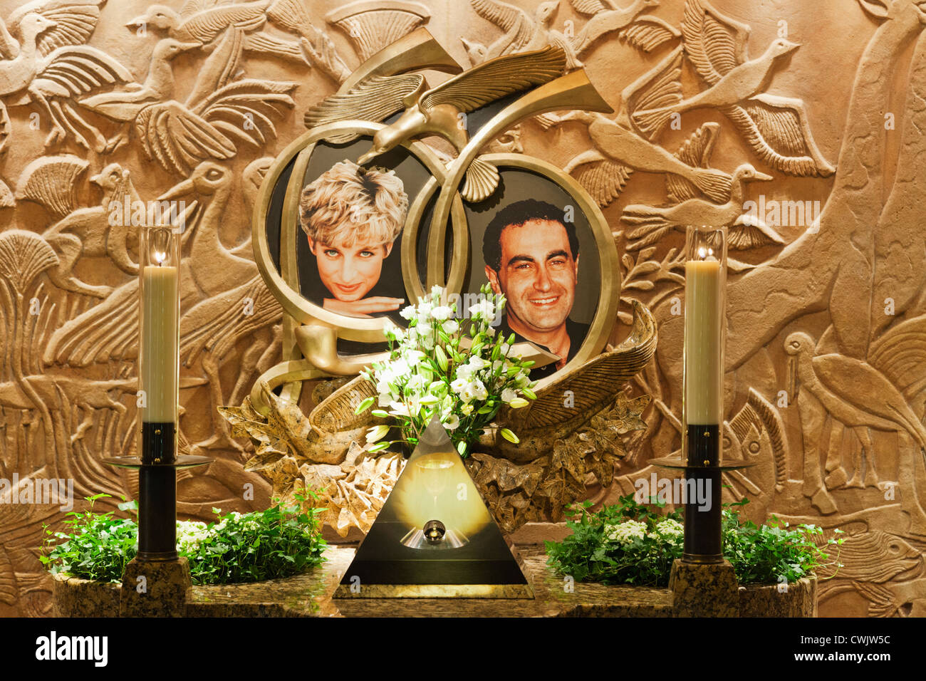 England, London, Knightsbridge, Harrods, Prinzessin Diana und Dodi Al Alara Memorial Fountain Stockfoto