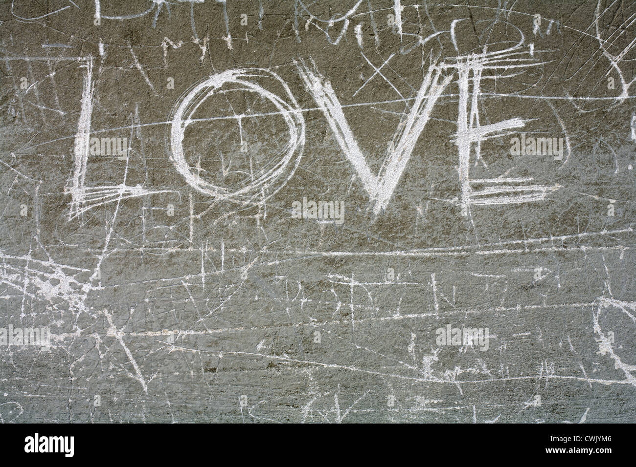 Wort "Liebe" Scratched an einer Wand Stockfoto